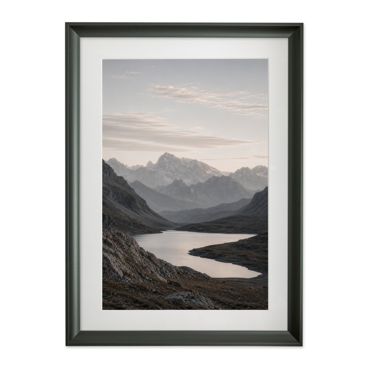 Still Waters – Gallery Edition mit Rahmenwelt BLACK